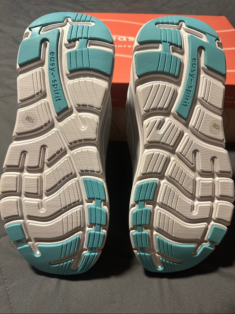 Easy Spirit Denise Austin Mel Sneaker - Picture 3 of 5